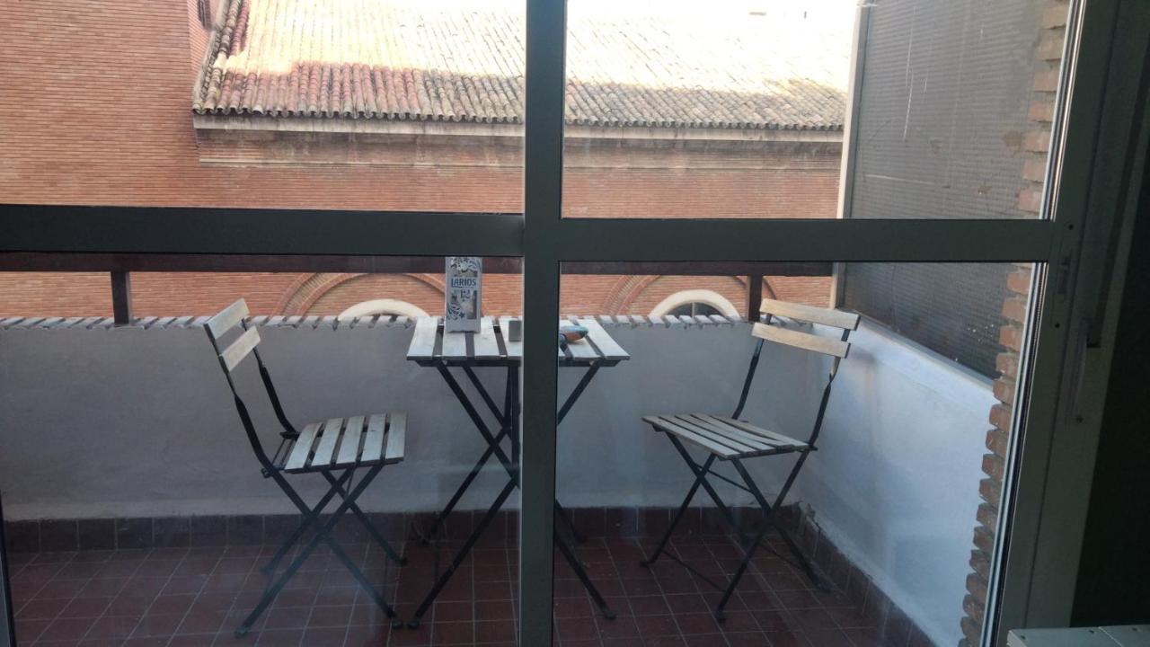 Triana Luck Seville Exterior photo